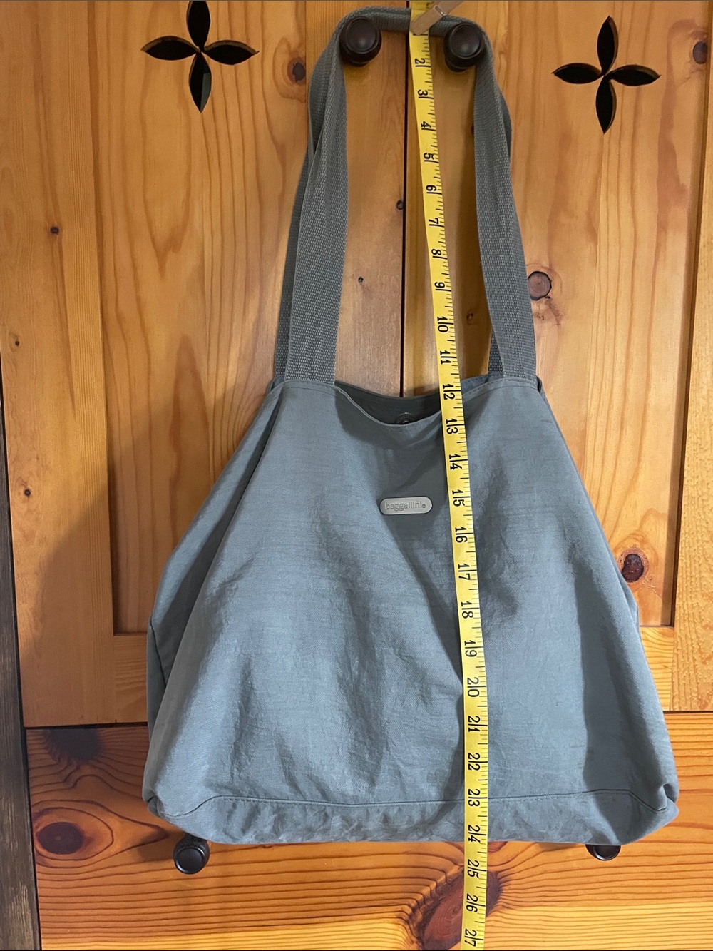 Baggallini gray nylon shoulder purse large